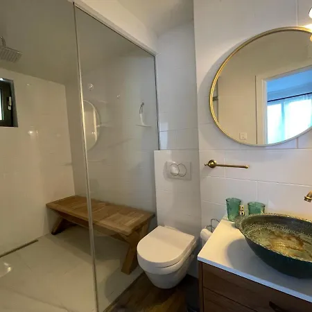 Garden Oasis By The Artspace Lägenhet