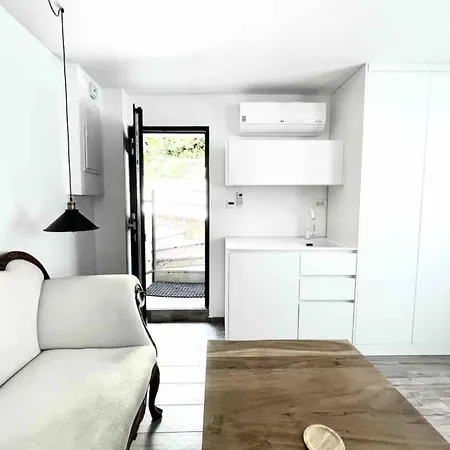 Garden Oasis By The Artspace Apartamento *