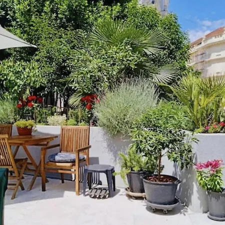 Apartman Garden Oasis By The Artspace Abbázia